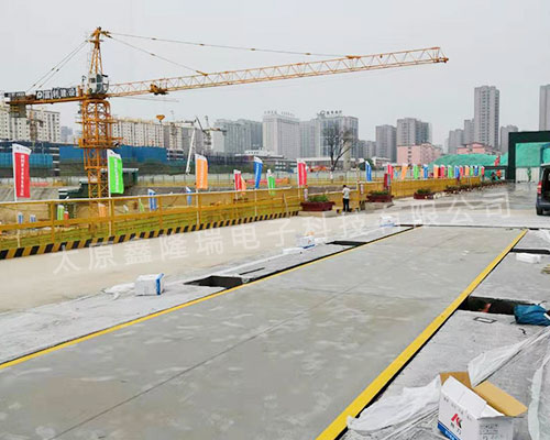蘇中建設 保利東郡3X16米